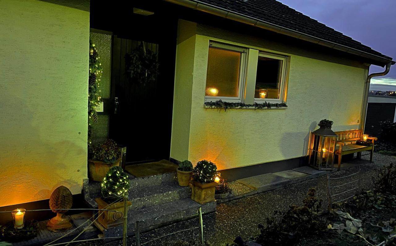 Appartement Region Esslingen - Naehe Messe - Flughafen - Stuttgart - Wohnen Und Arbeiten Auf Zeit In 120M2 Wohlfuehlatmosphaere - Ab 3 Uebernachtungen - Geeignet Fuer 4 Pers Incl Kinder - Beistellbett Moeglich - Kinder Und Tiere Willkommen - Garage F Altbach Eksteriør bilde